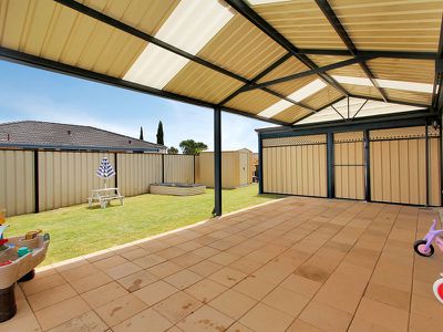 17 Coonawarra Drive, Caversham