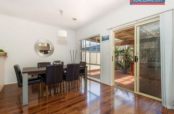 84 Hamilton Hume Parade, Craigieburn