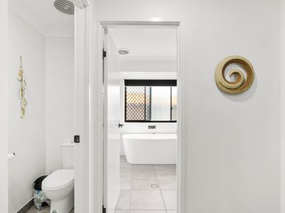 11 Hann Close, Rural View