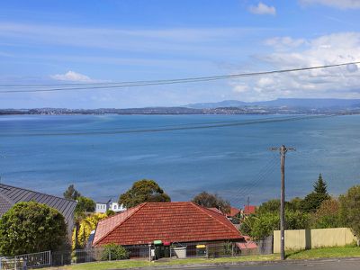 30 Hassan Street, Lake Heights