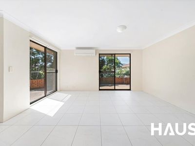 5/211 Hawkesbury Rd, Westmead