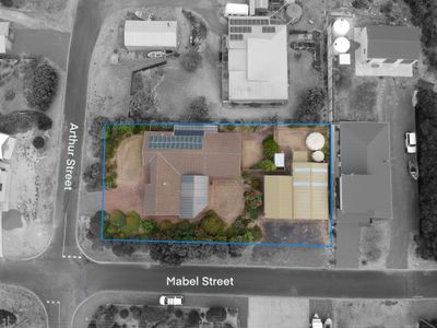 16 Arthur Street, Beachport