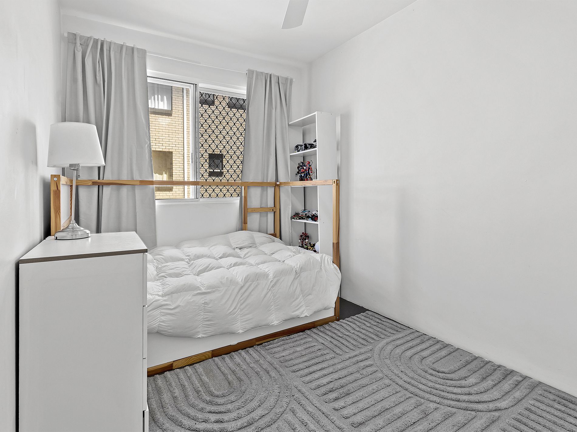 2 / 313 Lancaster Road, Ascot