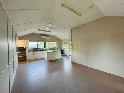 5 Daydawn Road, Charters Towers City