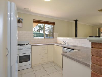 4 Holroyd Way, Boulder