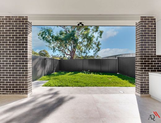 8A Wolumba St, Chester Hill
