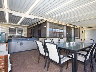 1 Carnegie Crescent, Netley