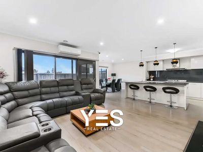 90 Glenrose Boulevard, Clyde North