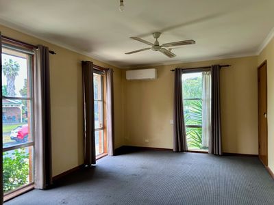 8 Mitchell Avenue, Wangaratta