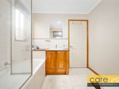 77 Laura Drive, Hampton Park