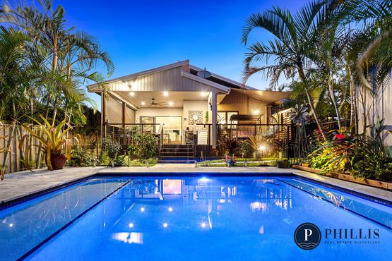 11 First Avenue, Labrador