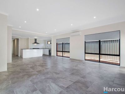 10 Persian Street, Eglinton