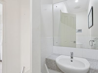 242A Morley Drive East, Eden Hill