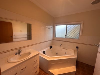 7 Lovett Avenue, Dubbo