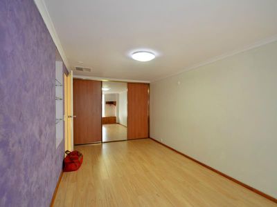 7 Bywood Way, Lynwood