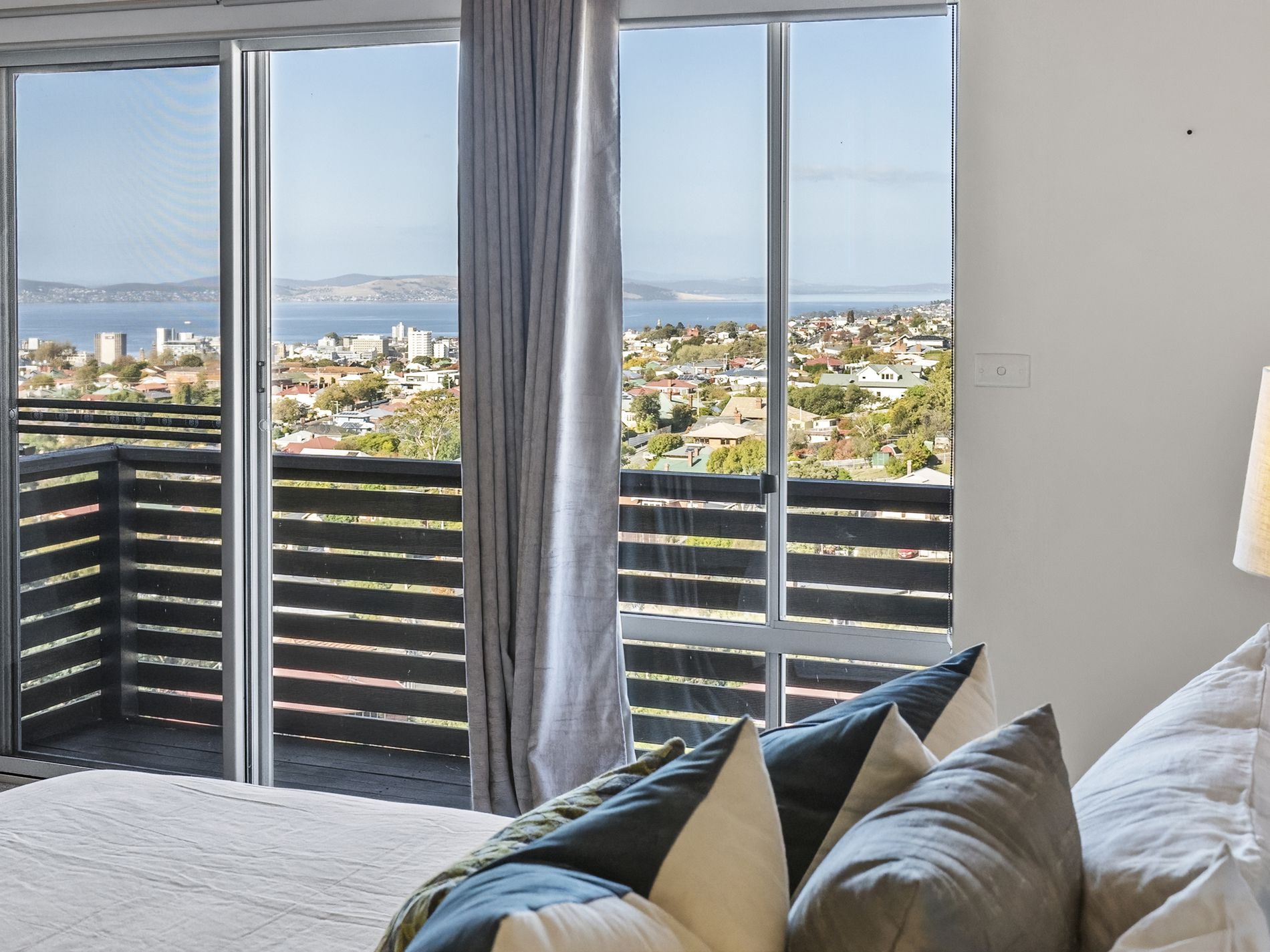 2 / 35 Valley Street, West Hobart