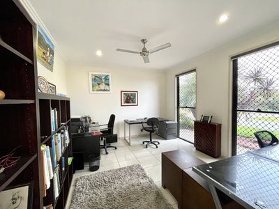 4 Dugong Avenue, Pialba