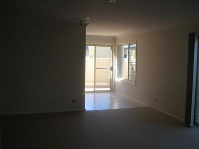 2 / 16 Seymour Drive, Flinders