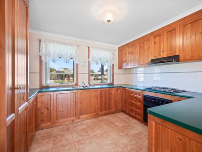 8 Heathfield Way, Mount Gambier