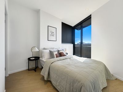 1401 / 555 Swasnton Street, Carlton