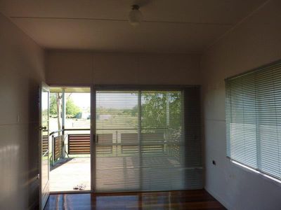 8 TOWERS STREET, Grand Secret