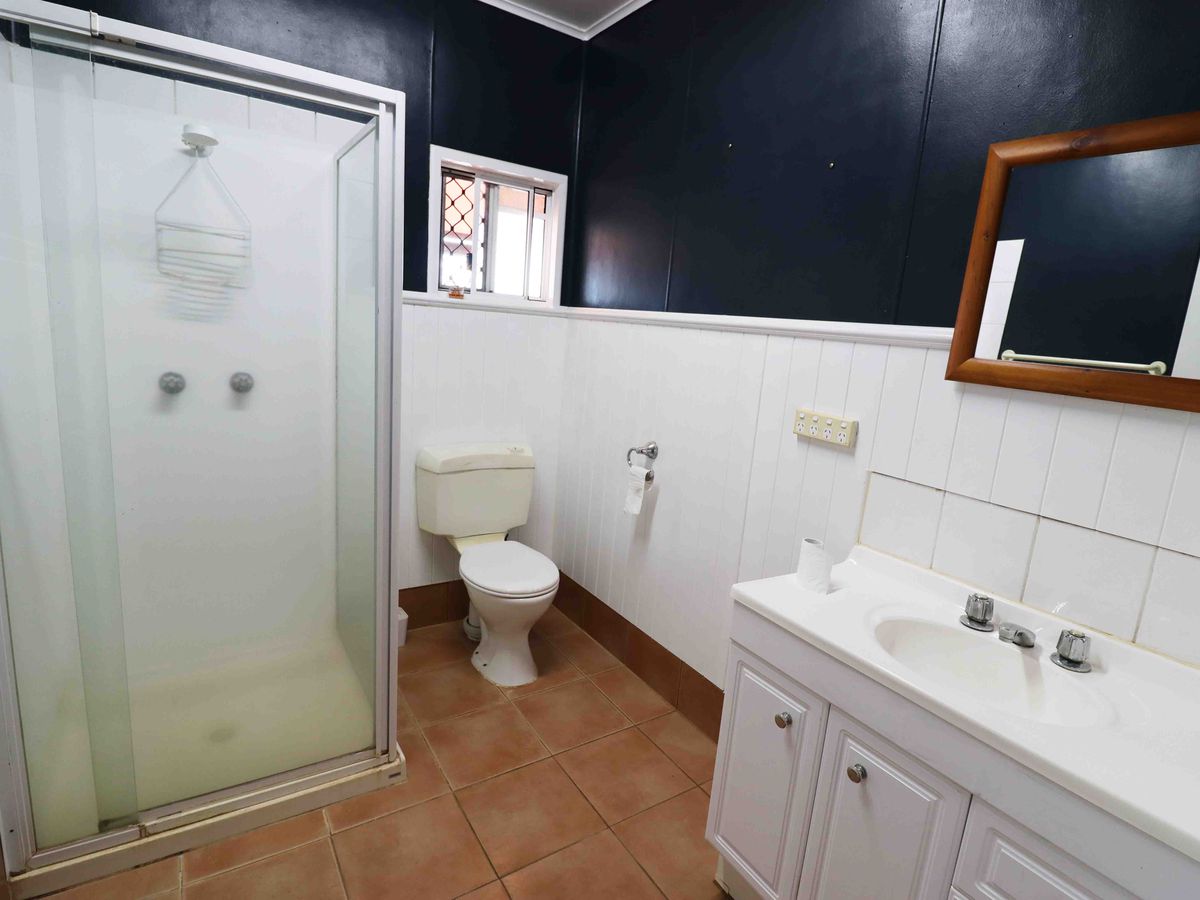 25 TWELFTH AVENUE, Atherton