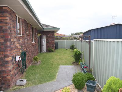 2 / 12 Hesper Drive, Forster