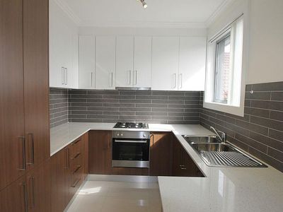 1 / 172 Wollongong Road, Arncliffe