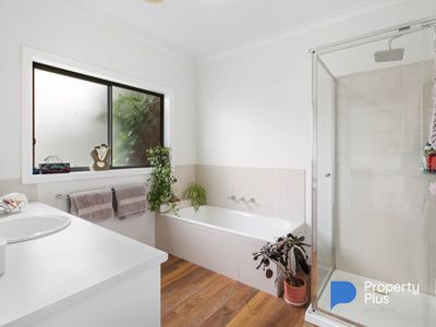 15-17 Wright Street, Charlton