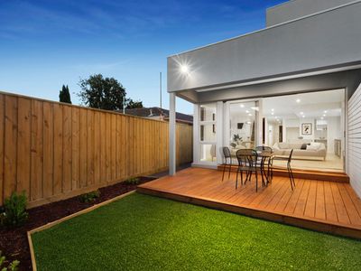 15A Tobruk Crescent, Williamstown