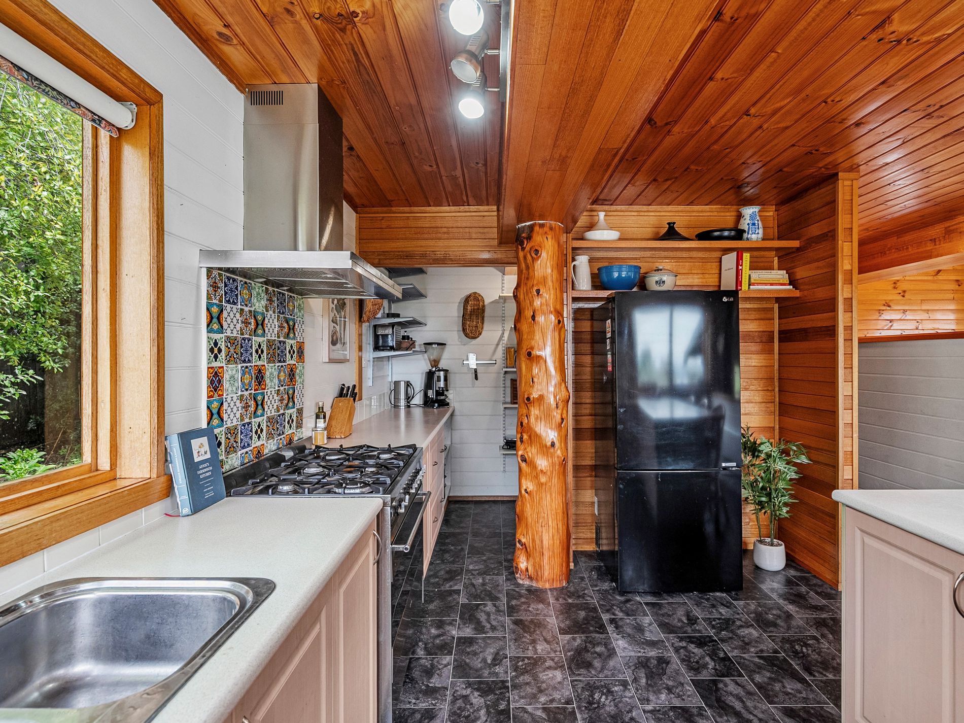 190 Cripps Road, Woodbridge