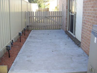 10 / 3 Commerce Drive, Warilla