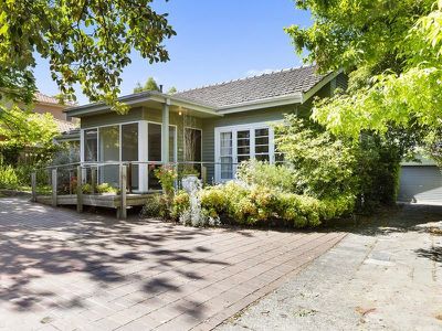 34 Whitehorse Road, Blackburn