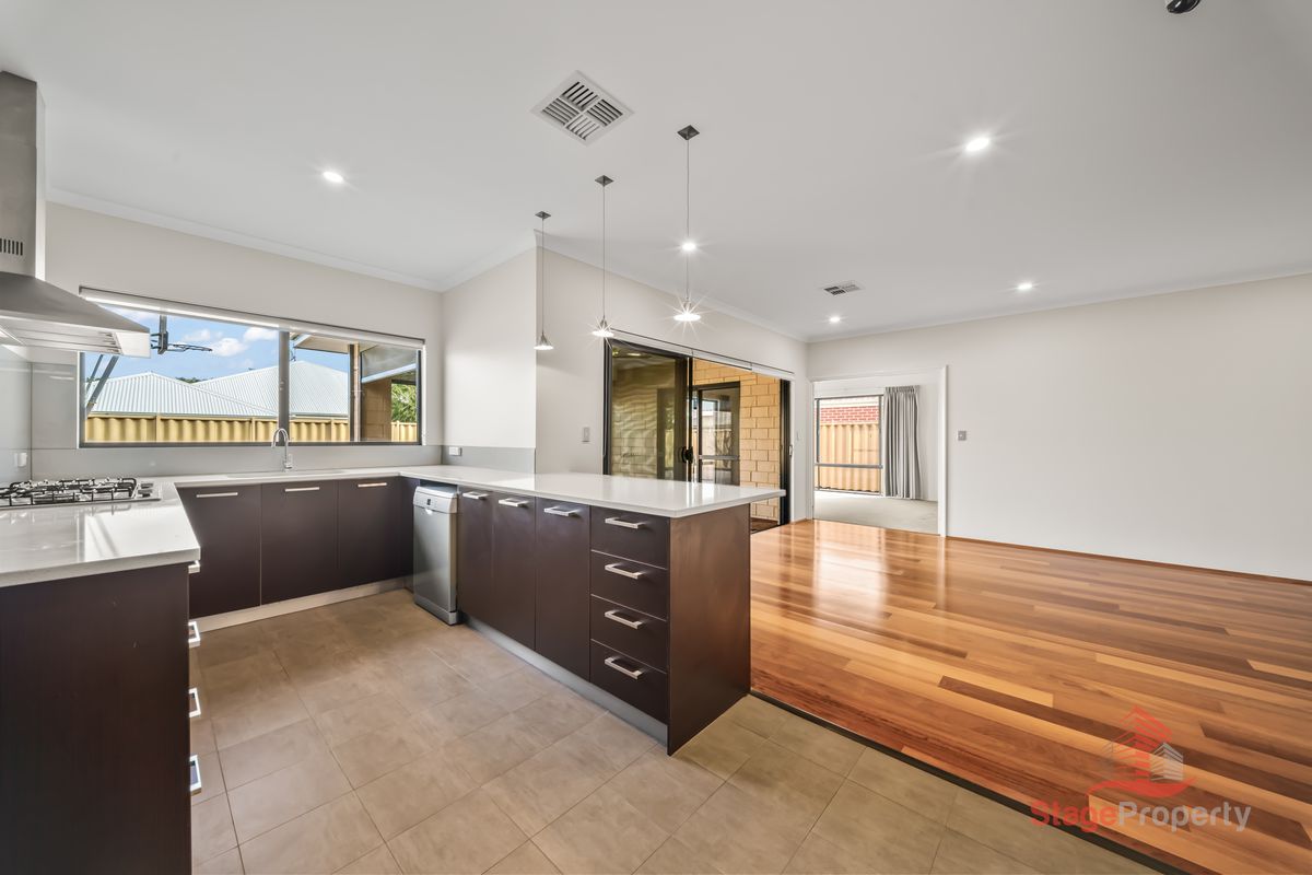18 Blossom Chase, Aubin Grove