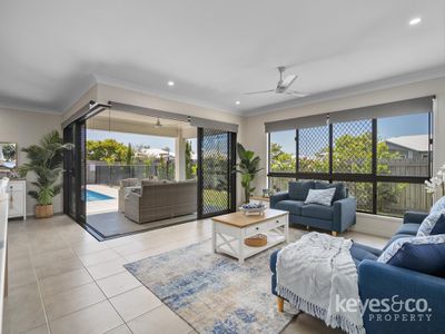 2 Coolamon Street, Mount Low