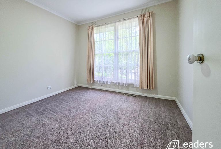 19 Townsend Street, Glen Waverley