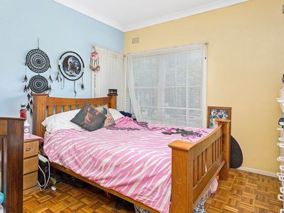 6 Stanley Avenue, Farmborough Heights
