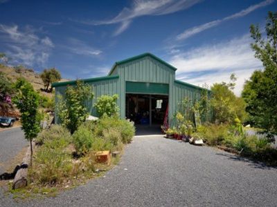 2735 Beechworth Road, Leneva