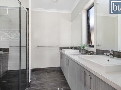 12 Mcdougall Gr, Wodonga