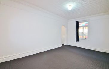 39 Borrodale Road, Kingsford