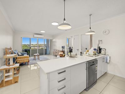 305 / 8 Waverley Street, Southport
