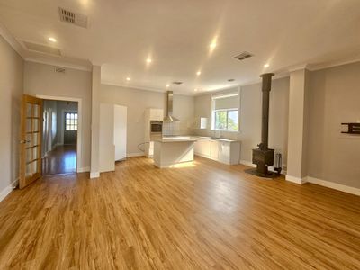 2 Carthew Street, Beachport