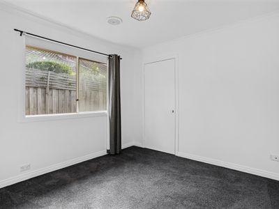 8 Buckingham Pl, Frankston South