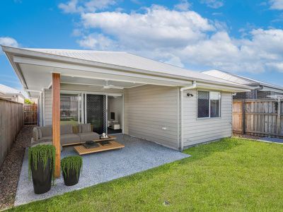27 Sunray Avenue, Palmview