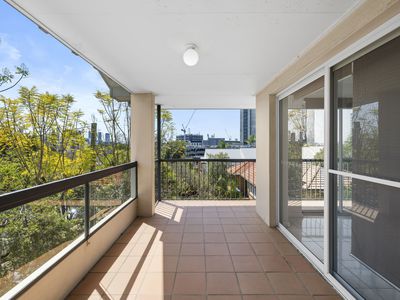 4 / 18 Augustus Street, Toowong