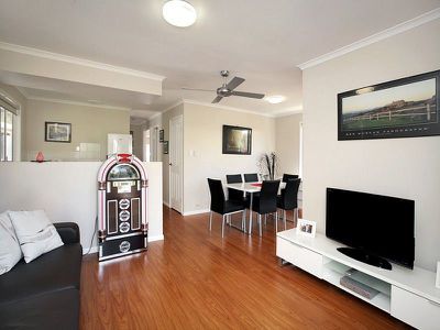 6 / 44 Tait Street, Tewantin
