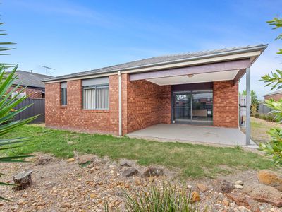 49 Minindee Road, Manor Lakes