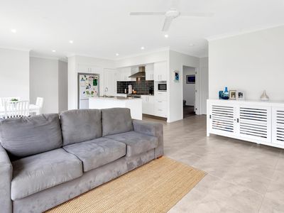 12 Sunwood Crescent, Maudsland