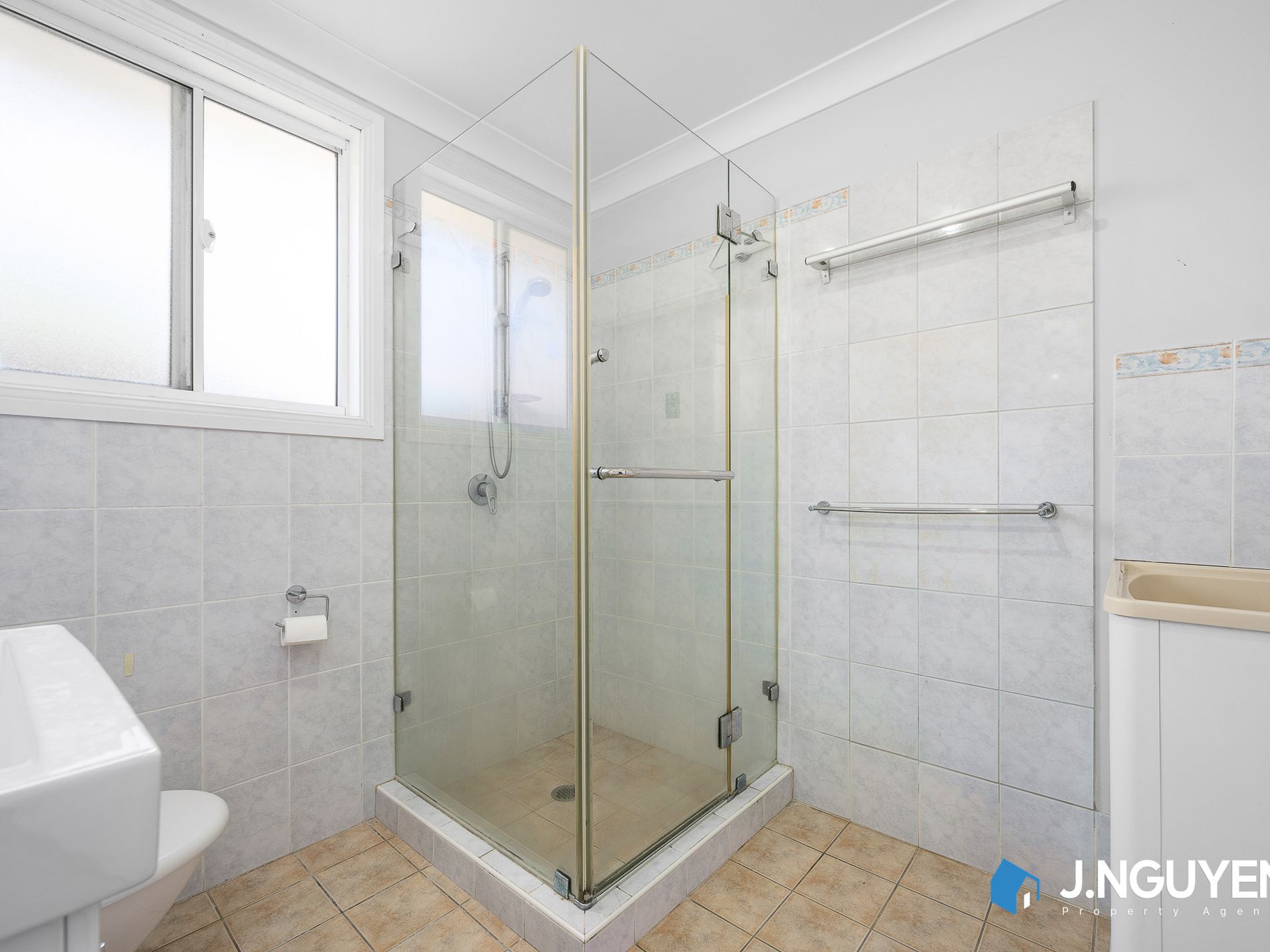 80 Montgomery Road, Bonnyrigg