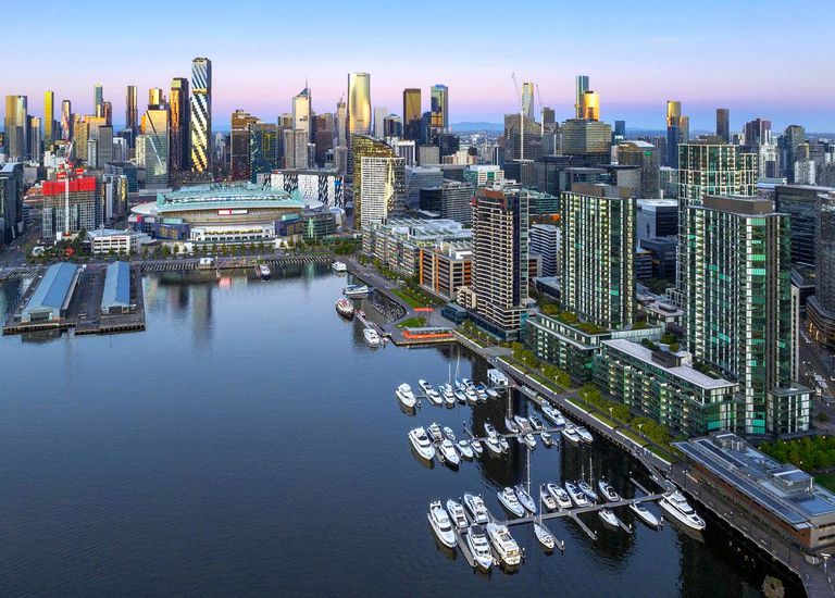 3B / 9 Waterside Place, Docklands